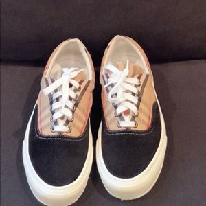 Burberry men’s sneakers size 11